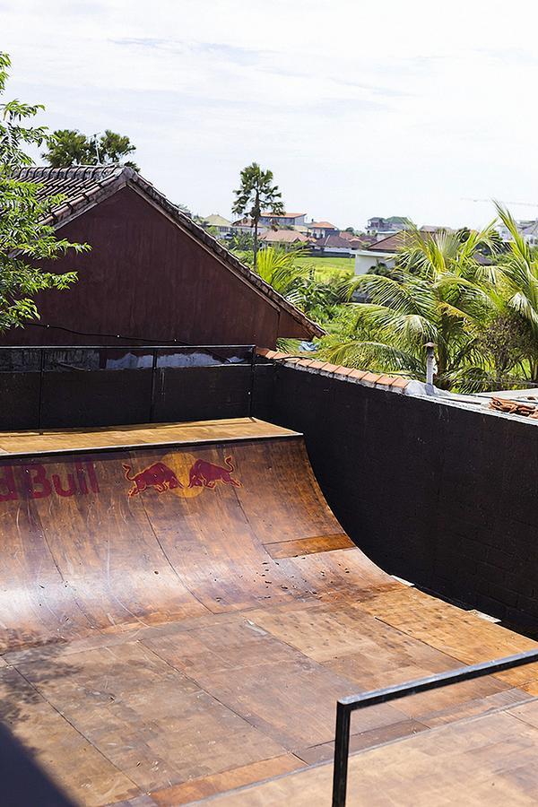 Takeoff Surf Camp & Hotel Canggu Екстериор снимка