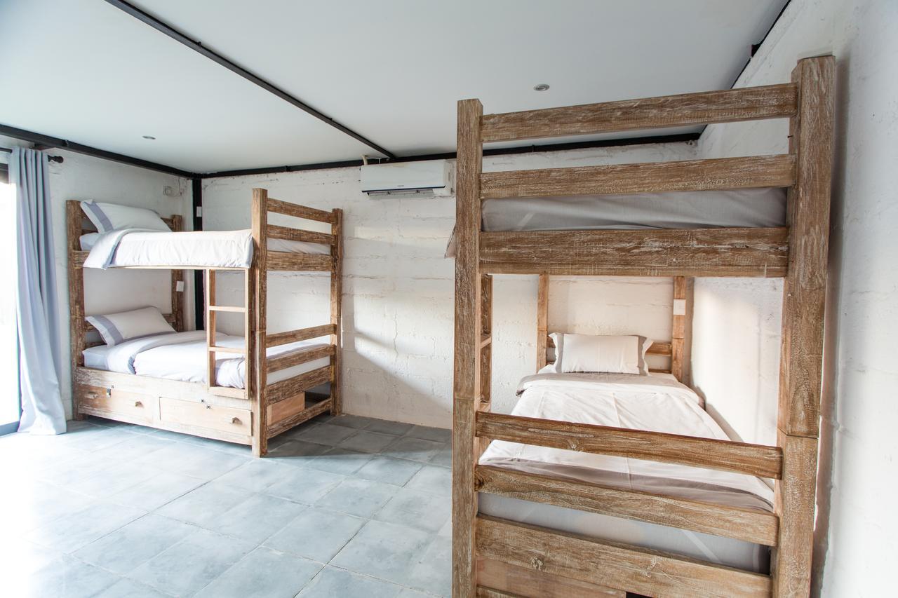 Takeoff Surf Camp & Hotel Canggu Екстериор снимка