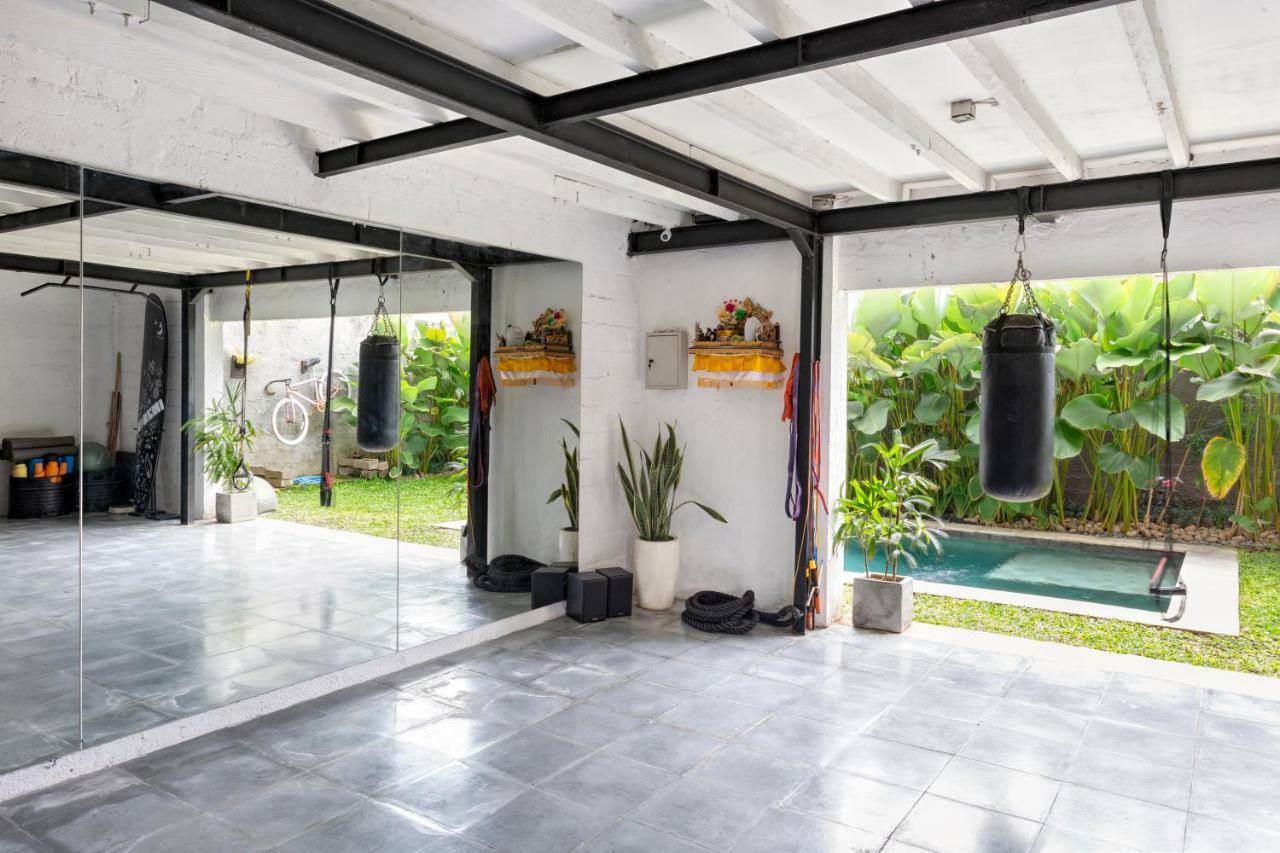 Takeoff Surf Camp & Hotel Canggu Екстериор снимка