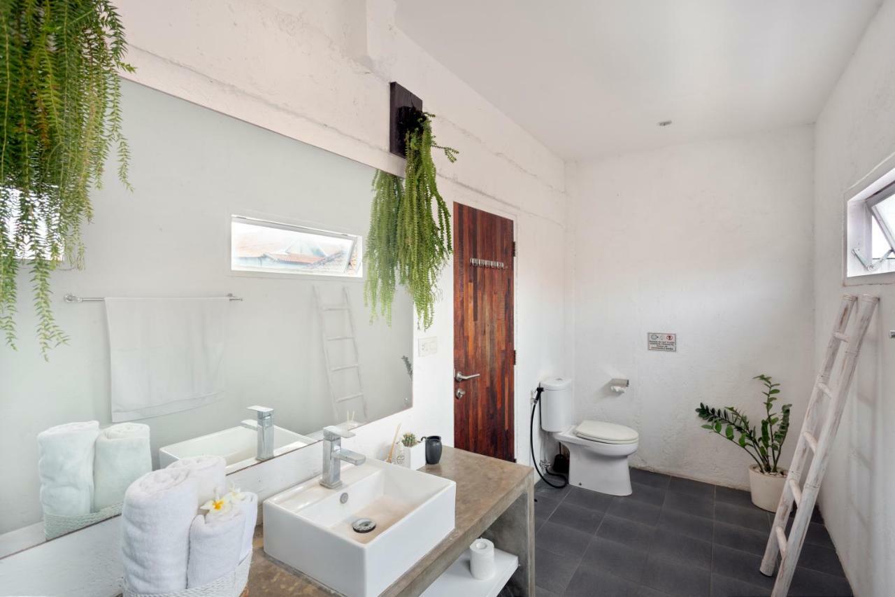 Takeoff Surf Camp & Hotel Canggu Екстериор снимка